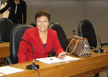 Emancipação política: Fátima Nunes parabeniza Banzaê e Novo Triunfo