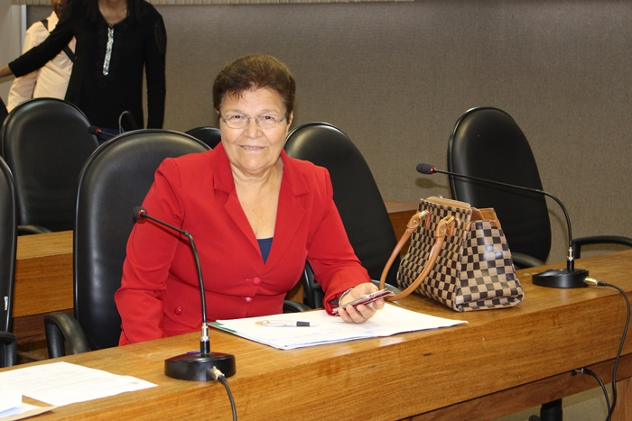 Emancipação política: Fátima Nunes parabeniza Banzaê e Novo Triunfo