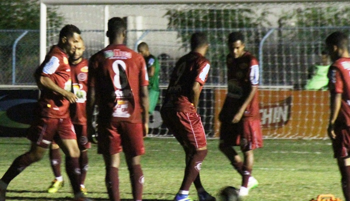 Jacuipense joga bem contra o Flu de Feira , mas sai derrotado no Joia da Princesa