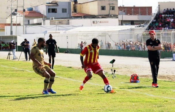 Juazeirense leva gol do Sport aos 49 min do segundo tempo e segue sem marcar ponto no Nordestão