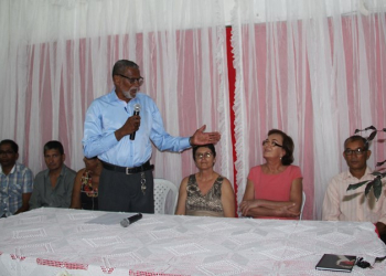 Livro sobre história de Pintadas é lançado com festa e emoção