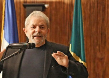 Defesa de Lula vai ao STJ para pedir que Moro se afaste de processo na Lava Jato