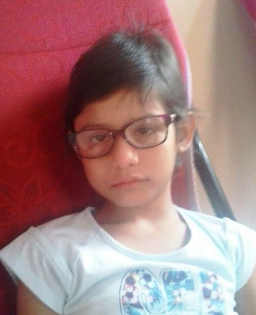 Coité – Pai luta para tratar da filha que está com tumor na cabeça e acusa hospital de negar tratamento