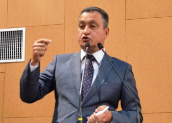 Rui Costa abre os trabalhos da Assembléia com um discurso de duas horas de duração e 14 assuntos