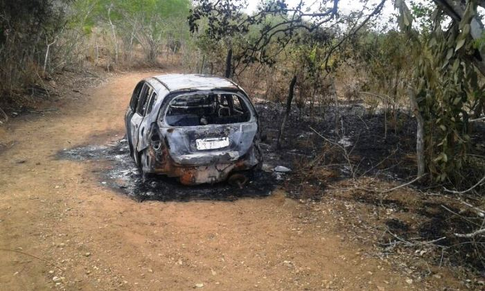 Mais um veículo é encontrado queimado na zona rural de Conceição do Coité