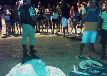 Homem morre e dois ficam feridos em acidente envolvendo três motos