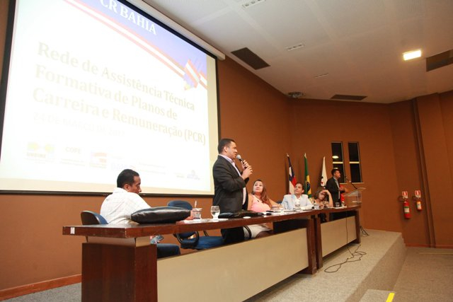Municípios precisam ter Plano de Carreira da Educação sustentável
