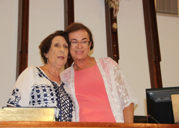 Neusa Cadore concede título de cidadania para ativista social Eliana Rolemberg