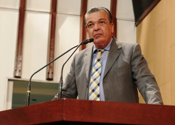 “Políticos bandidos querem aprovar sistema eleitoral de lista fechada”, afirma Targino