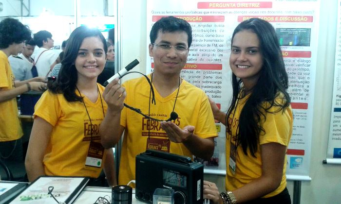 Projetos de estudantes da rede estadual surpreendem visitantes da FEBRACE 2017 em São Paulo; valentenses entre os destaques
