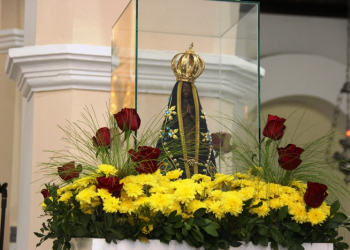 Católicos coiteenses se despedem nesta segunda-feira da imagem peregrina de Nossa Senhora Aparecida