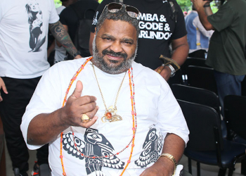 Arlindo Cruz acorda do coma na UTI, revela filho do cantor