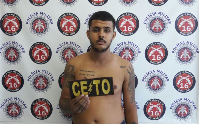 Jovem de 20 anos é preso em flagrante acusado de tráfico de drogas e receptação de veículo roubado