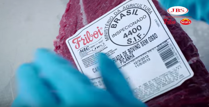 Imagem de comercial da JBS (Friboi) mostra picanha vencida em 2013
