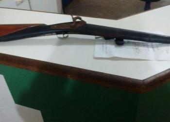 Criança de 11 anos mata outra de mesma idade com tiro de espingarda; disparo teria sido acidental