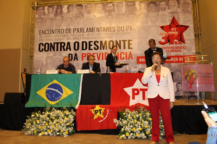 Fátima Nunes e colegas parlamentares baianos participam de Encontro do PT em Brasília