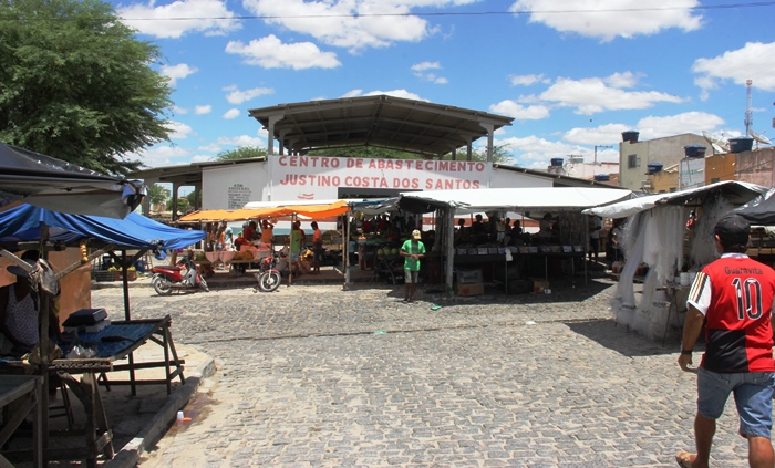 Consequências da seca III – População rural do território do Sisal vive estado de calamidade. Está faltando comida até para humanos