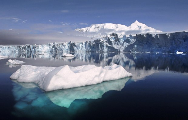 Iceberg gigante está perto de soltar-se na Antártida