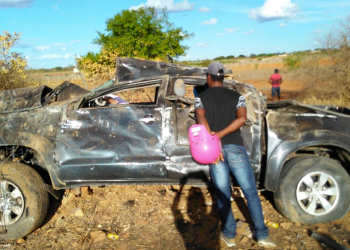 Capotamento de Hilux mata duas pessoas e deixa outras duas gravemente feridas