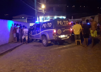 Homem é assassinado na presença da esposa grávida