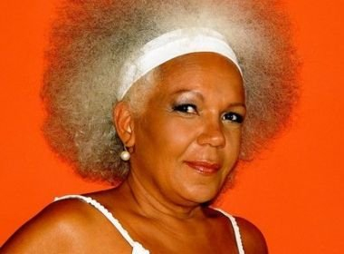 Corpo de cantora da Kaoma está no IML há 45 dias; falta de material atrasou perícia