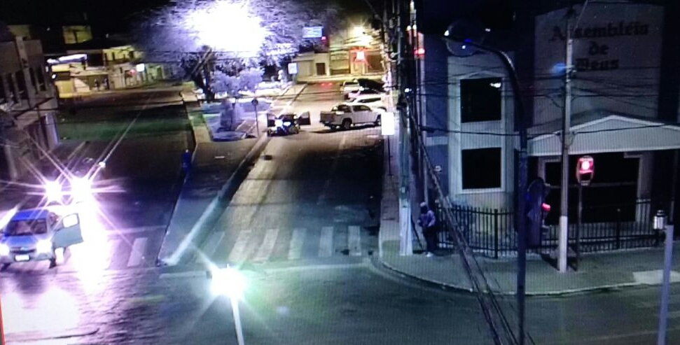 Madrugada de terror em Irecê: quadrilha invade a cidade para assaltar banco e transforma em cenário de guerra