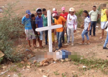Jovem é executado um dia depois de deixar delegacia onde estava preso por tráfico de drogas