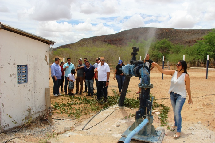 Araci Norte II – Vereadores querem uma solução urgente para retomada da obra