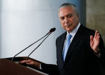 Temer diz que Brasil pode parar em 7 anos se não houver reforma previdenciária