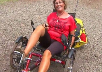 Turista francesa viaja por 30 paises e tem seu triciclo furtando no Brasil