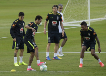 Brasil encara o Uruguai e já pode garantir vaga na Copa do Mundo