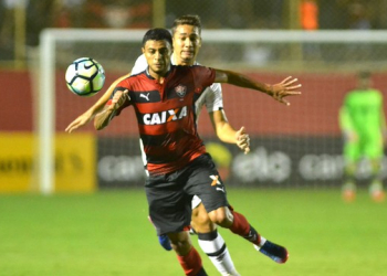 Vitória vence o Vasco em jogo eletrizante e passa para quarta fase da Copa do Brasil
