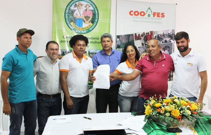 SDR/CAR e Cooafes Coité celebram convênio para construção de Abatedouro de frango caipira