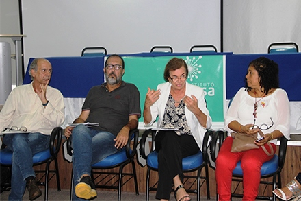 Neusa debate o desmonte das políticas de Economia Solidária