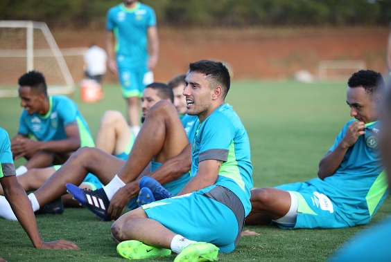 Chapecoense e Atlético Nacional se reencontram após acidente