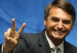 Bolsonaro sobe e briga pelo 2º lugar na disputa presidencial; segundo Datafolha