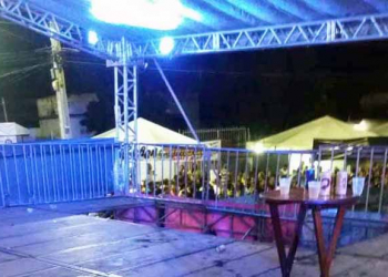 Parte de camarote desabada na Micareta de Ipirá