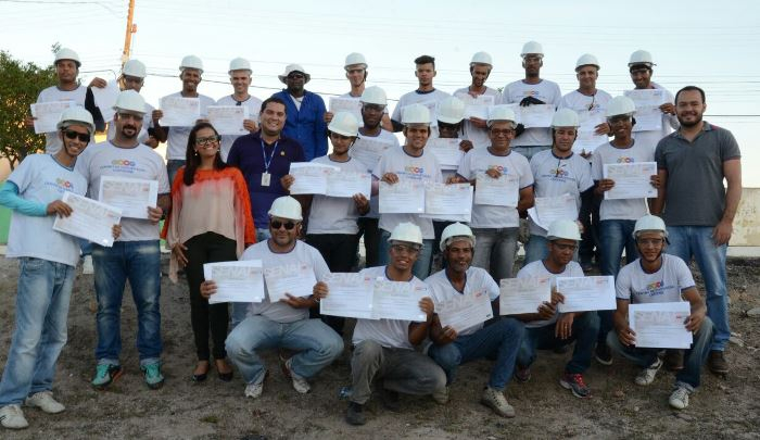 Coité – CQC certifica 25 alunos nos cursos de NR10 e NR35 em parceria com o SENAI