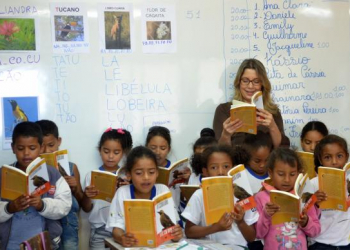 Crianças terão acesso mais cedo a conteúdos de português e matemática