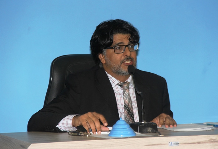 Coité – Servidores lotam a Câmara Municipal para pressionar a não votação do projeto do Executivo que tira direitos adquiridos