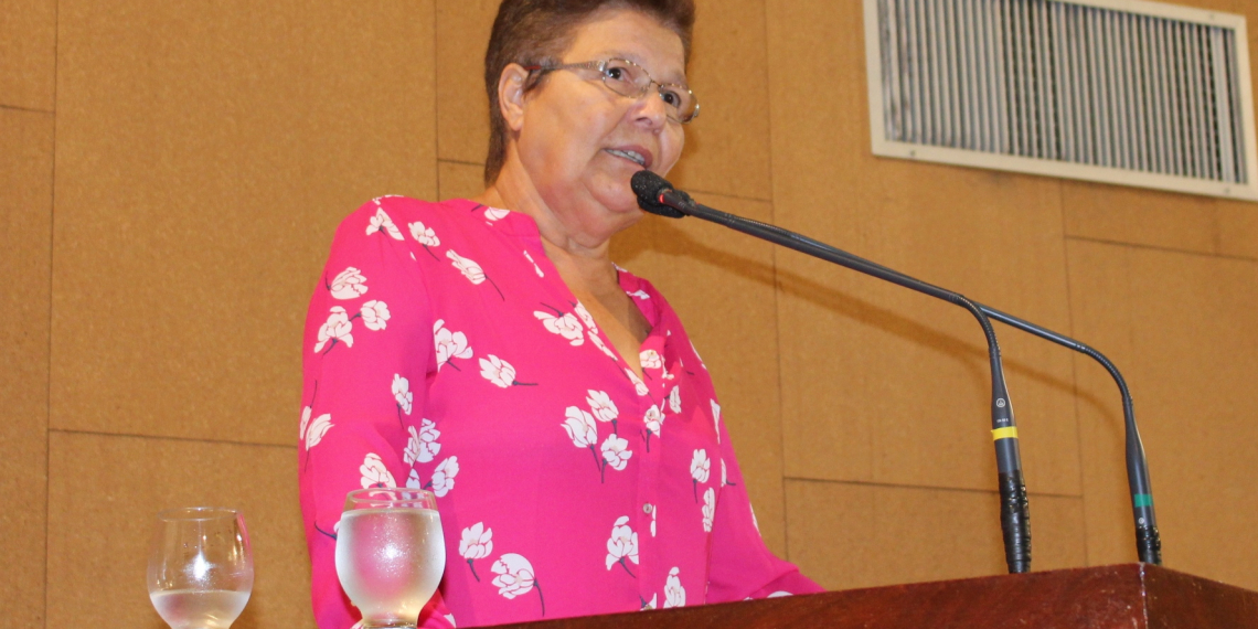 Fátima Nunes critica ações do Governo Federal em discurso na Alba