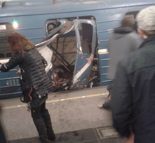 Explosão em metrô na Rússia deixa pelo menos 10 mortos