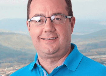 Prefeito de Morro de Chapéu deve exonerar cinco parentes de cargos comissionados no Município