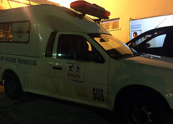 Homem fica gravemente ferido após atear fogo na própria casa para matar ele e o filho