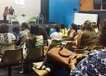Reforma do ensino noturno é discutida por educadores em Feira de Santana