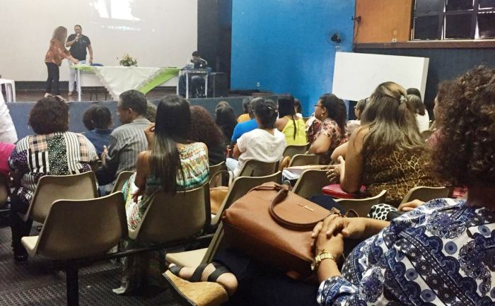 Reforma do ensino noturno é discutida por educadores em Feira de Santana