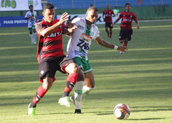 Baianão: Vitória escapa da primeira derrota com gol aos 49 minutos do segundo tempo
