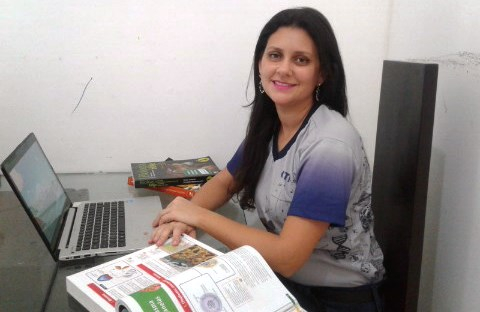 Estado promove mais de 1.600 professores e coordenadores pedagógicos por titulação acadêmica