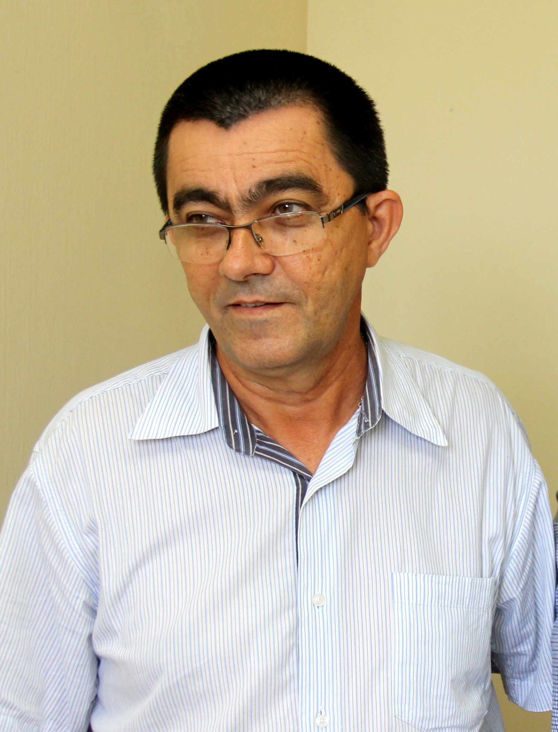 Padre natural de Araci nomeado bispo pelo Papa Francisco vai Evangelizar na Prelazia de Itacoatiara, Estado do Amazonas