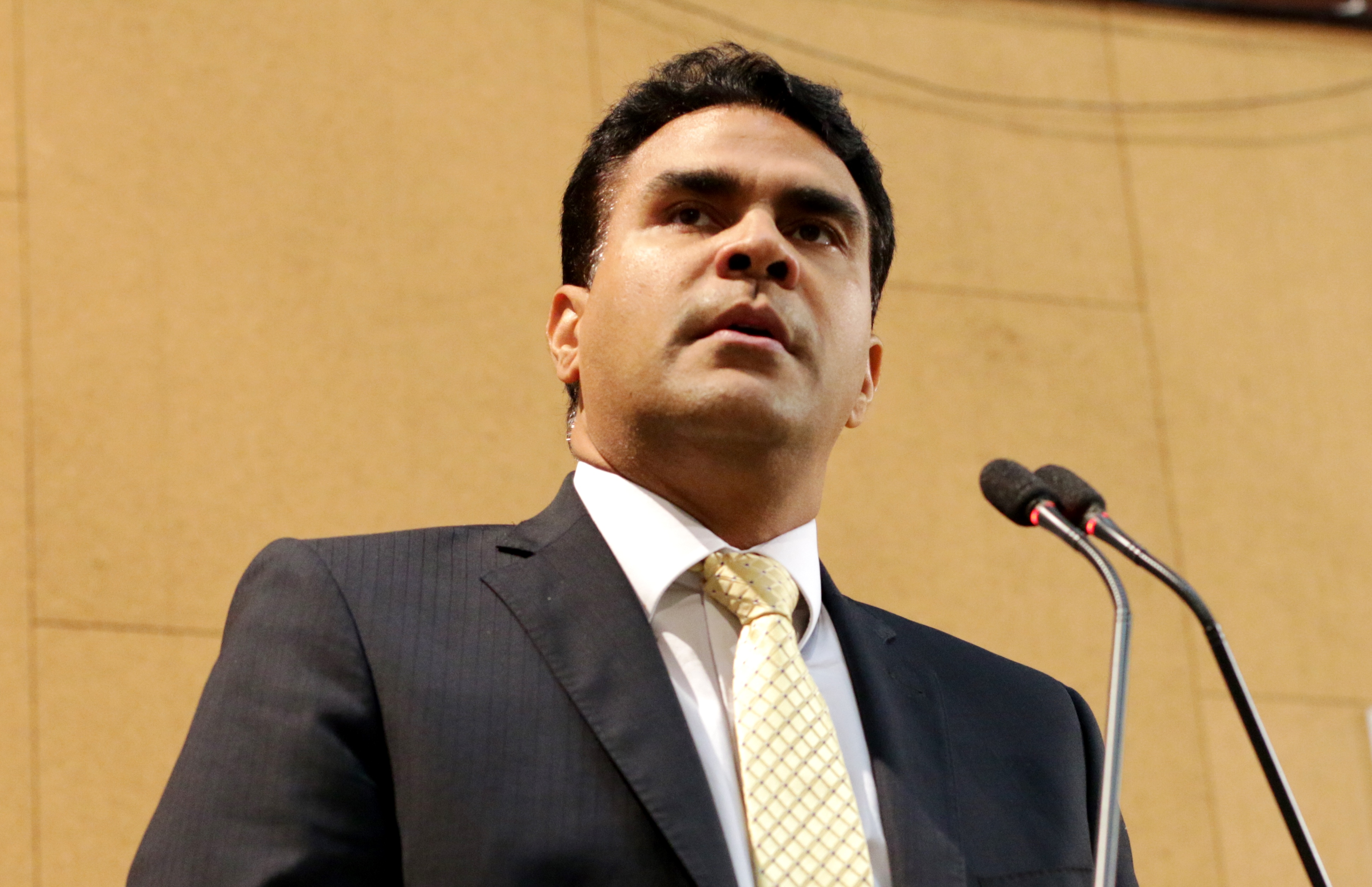 Fábio Souto critica aumento da tarifa da Embasa